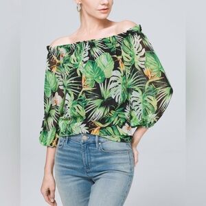 White House Black Market 3/4 sleeve Off the Shoulder Jungle Blouse Emerald Palms